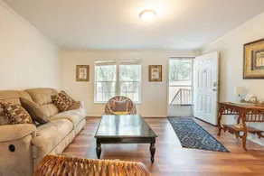 Beautiful Ocklawaha Lake Home - Image 2