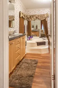 Beautiful Ocklawaha Lake Home - Image 4
