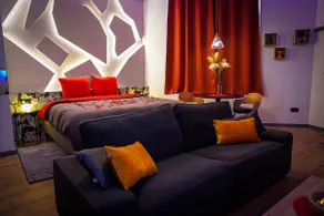 Cocooning area with premium hot tub! - Image 2