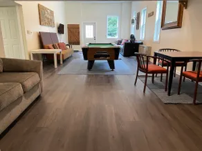 Private 9 Bedroom Guesthouse - The Trailside Inn - Image 3
