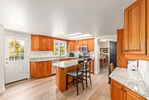 🍒Cherry Knolls Charmer! 3 King Beds! 🍒 - Image 4