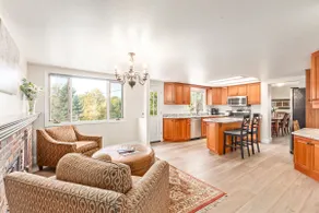 🍒Cherry Knolls Charmer! 3 King Beds! 🍒 - Image 2