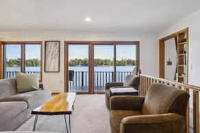 ★Horseshoe Haven★ Lake Home with Stunning Views - Image 5