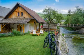 Hike & Bike Chalet - Image 2
