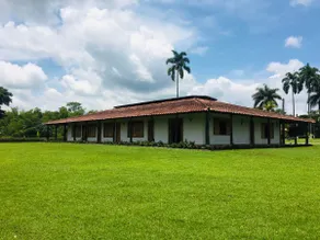 Villa with pool near Café Quindio park - Image 4
