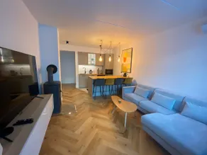 Modern 2-bedroom Apartment+Balcony & Free Parking - Image 5