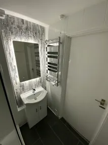 Beautiful 2 bed grd floor flat fantastic location - Image 3