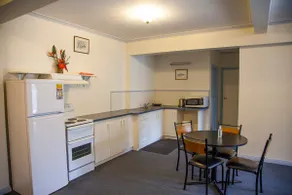 Cherry Lane Apartments - Image 5