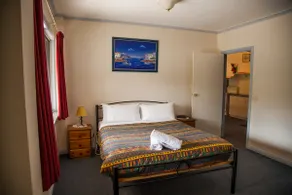 Cherry Lane Apartments - Image 4