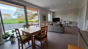 Private, luxurious, peaceful escape for 1-4 people - Image 5
