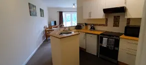 Riverdale Court Apartment 3 - Image 4