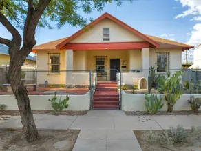Historic Craftsman 1917 Bungalow Downtown Tucson - Image 2