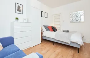 Modern Garden Annex With Own Access - Image 5