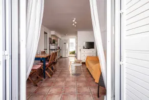 VERY COMFORTABLE STUDIO BY THE SEA - Image 4