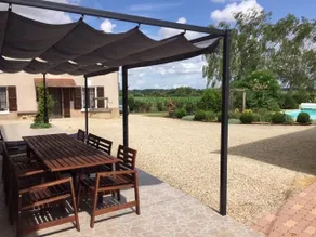 Spacious gîte with heated pool and games room - Image 5