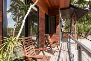 Spacious Modern Luxurious Home in Linden Hills - Image 4