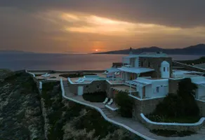Cliff Top 270 in Houlakia - Image 5