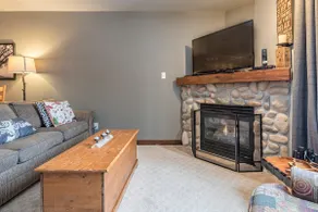 Beautiful Ground Floor Condo - Ski in/out from the Door - Pet Friendly - Image 3