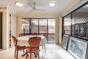 Entire Guest House: Spacious & luxury family space - Image 2