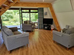 Fal Lodge; Swimming pool, fishing & lake views - Image 2