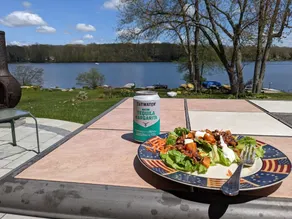Spacious Classic Lakefront Home with jet tub - Image 3