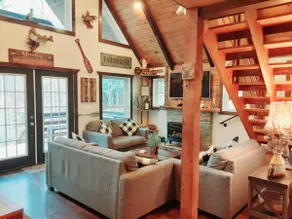 Sugar Tree Lodge - The Sweetest Place To Be. - Image 2