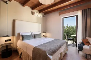 Villas Platanias - 4 bedroom villa with a heated pool - Image 2