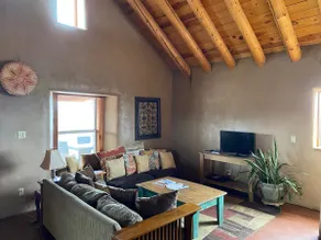 Private Taos Home-Special Rates- Beautiful Views - Image 4