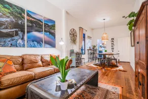 *Private-1,300 sq ft. Apartment/Loft Downtown - Image 2