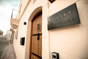 Narcisa - Luxury 3BR Traditional House with Pool, Cinema & Hot Tub - Image 2