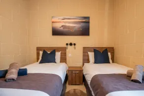 Narcisa - Luxury 3BR Traditional House with Pool, Cinema & Hot Tub - Image 3