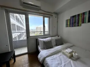 Resort Living in the City w/ Fast WiFi & Netflix - Image 4