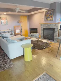 Delightful Downtown Digs - Image 2