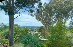 Central Studio Apartment with great views - Image 2