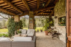 Villa surrounded by olive trees with swimming pool and barbecue - Image 3