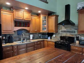 Luxury Amish Built Barn Home at Turkey Run - Image 3