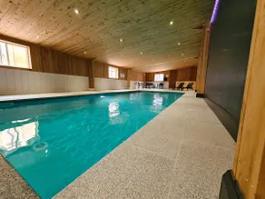 Birch Cottage, free 90-min private pool session - Image 2