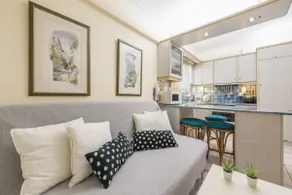 Amazing Apartment Pallini - Near Airport & Metro - Image 2