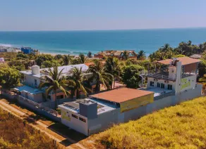 Cozy Poolside Retreat| AC, WiFi & Near Beach - Image 4