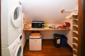 Skylit Suite in Musical home - Image 4