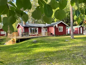 Lillarmsjö-hytte, sommerhus med søudsigt. - Image 2