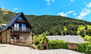 DUPLEX 3 KM FROM VIELHA, SPECTACULAR VIEWS WIFI D - Image 2