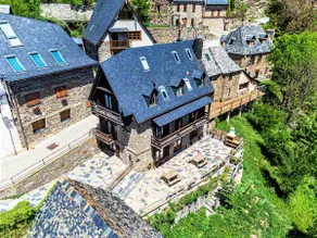 DUPLEX 3 KM FROM VIELHA, SPECTACULAR VIEWS WIFI D - Image 3