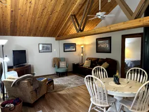Hauser Guest House - Image 2