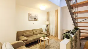 Central modern loft | 2BR | Private parking - Image 2