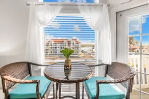Oceanside Retreat - Image 3