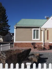 ”Vine Cottage”. Historic District - Image 5
