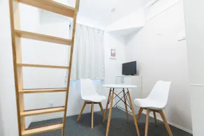 GLOU Higashi Shinjuku - Image 3