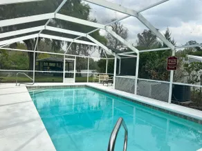 Robinson's River House - Image 4