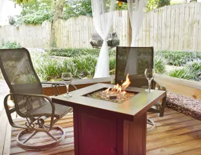 Cotswold Gem, Deck, Hottub Private, Entrance quiet - Image 4